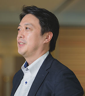 事業開発マネージャー　小柳 敏則 氏